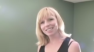 Blonde milf takes a cock up her ass